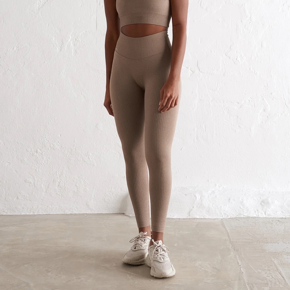 AIMN espresso ribbed seamless tights & sports bra